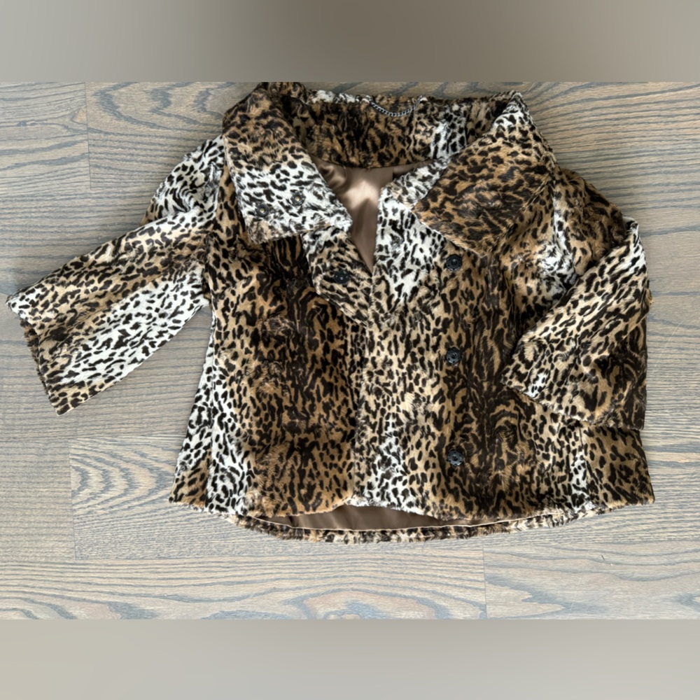 Timeless Crop Swing Leopard Coat